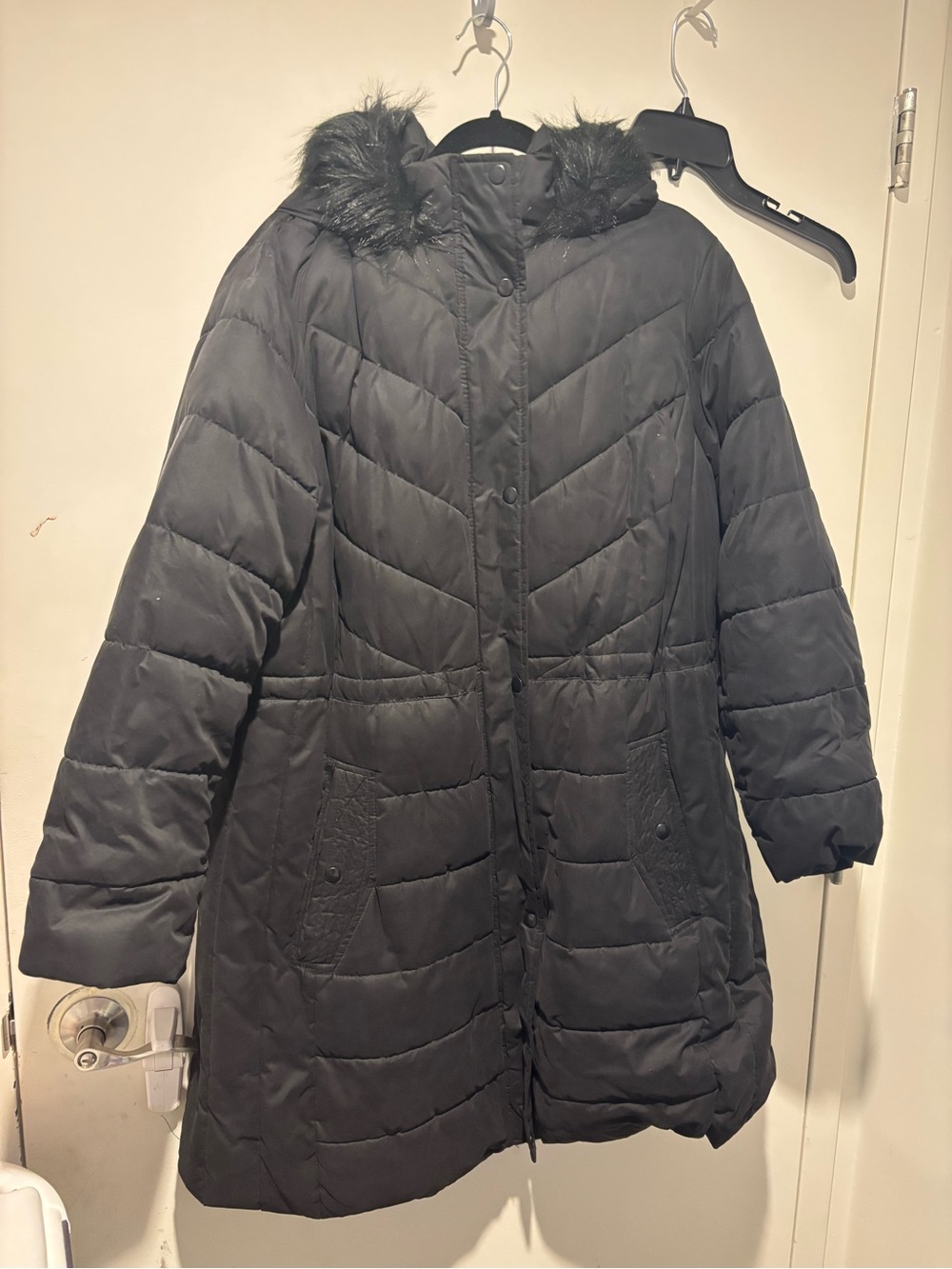 Ava & Viv Black Quilted Hooded Puffer Coat with Faux-Fur Trim
